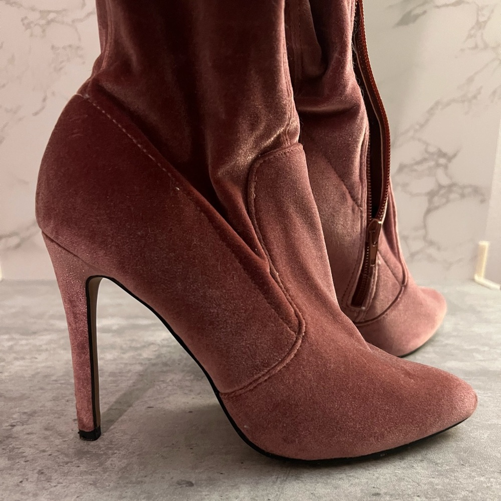 Over knee velvet boots, 6